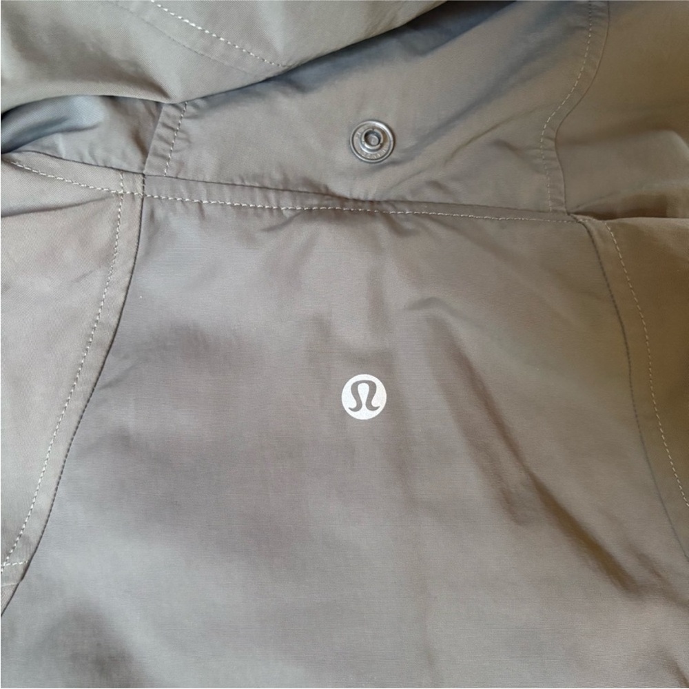 Lululemon Always Effortless Jacket - Picture 8 of 8
